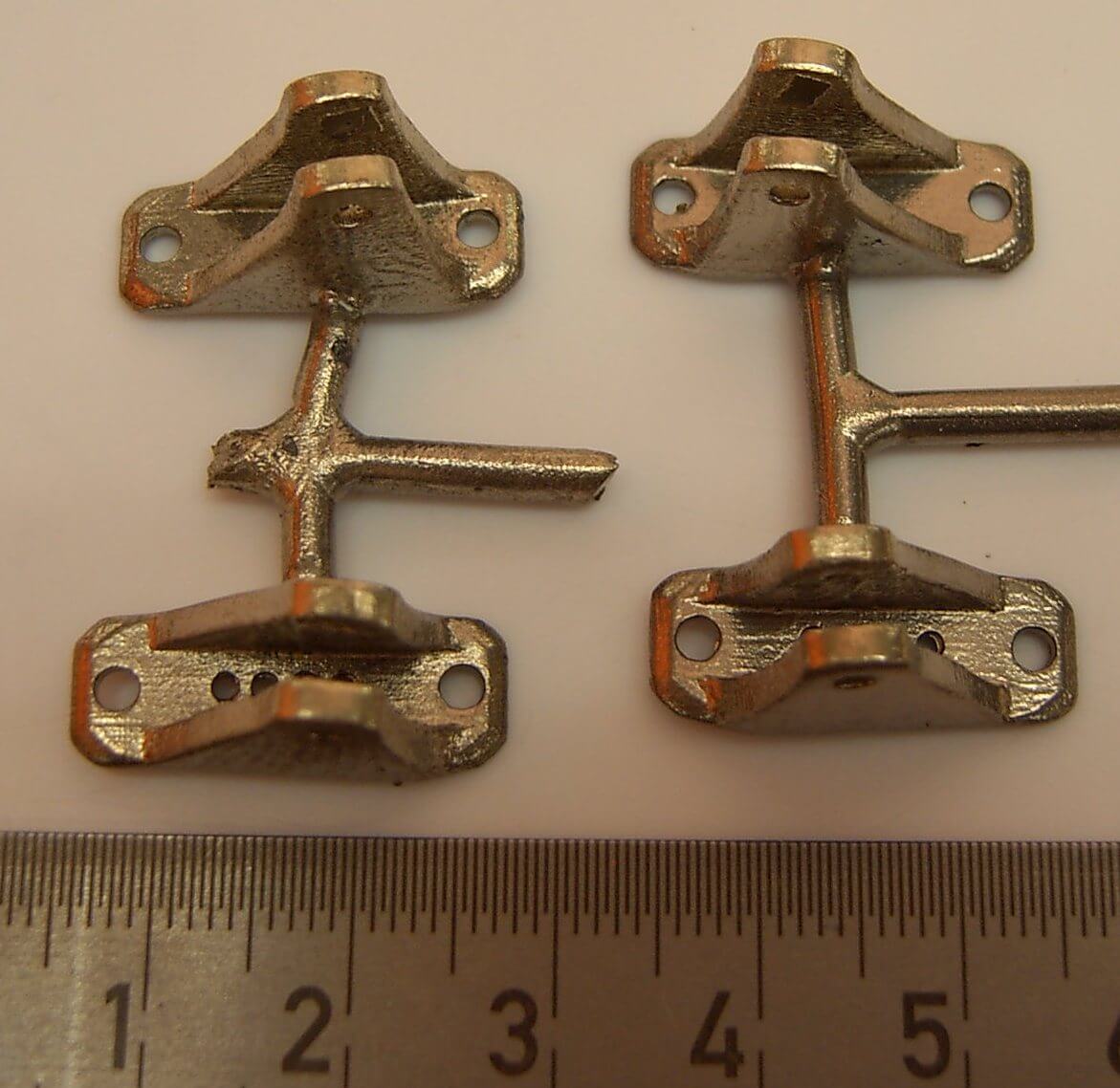 Zugstrebenaufnahme 4 Stück (2 Paar) hochfester Zugstrebenaufnahme 4 Stück (2 Paar) hochfester