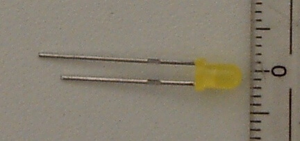 1x LED gelb 3mm, gelb diffuses Gehäuse,  bedrahtet