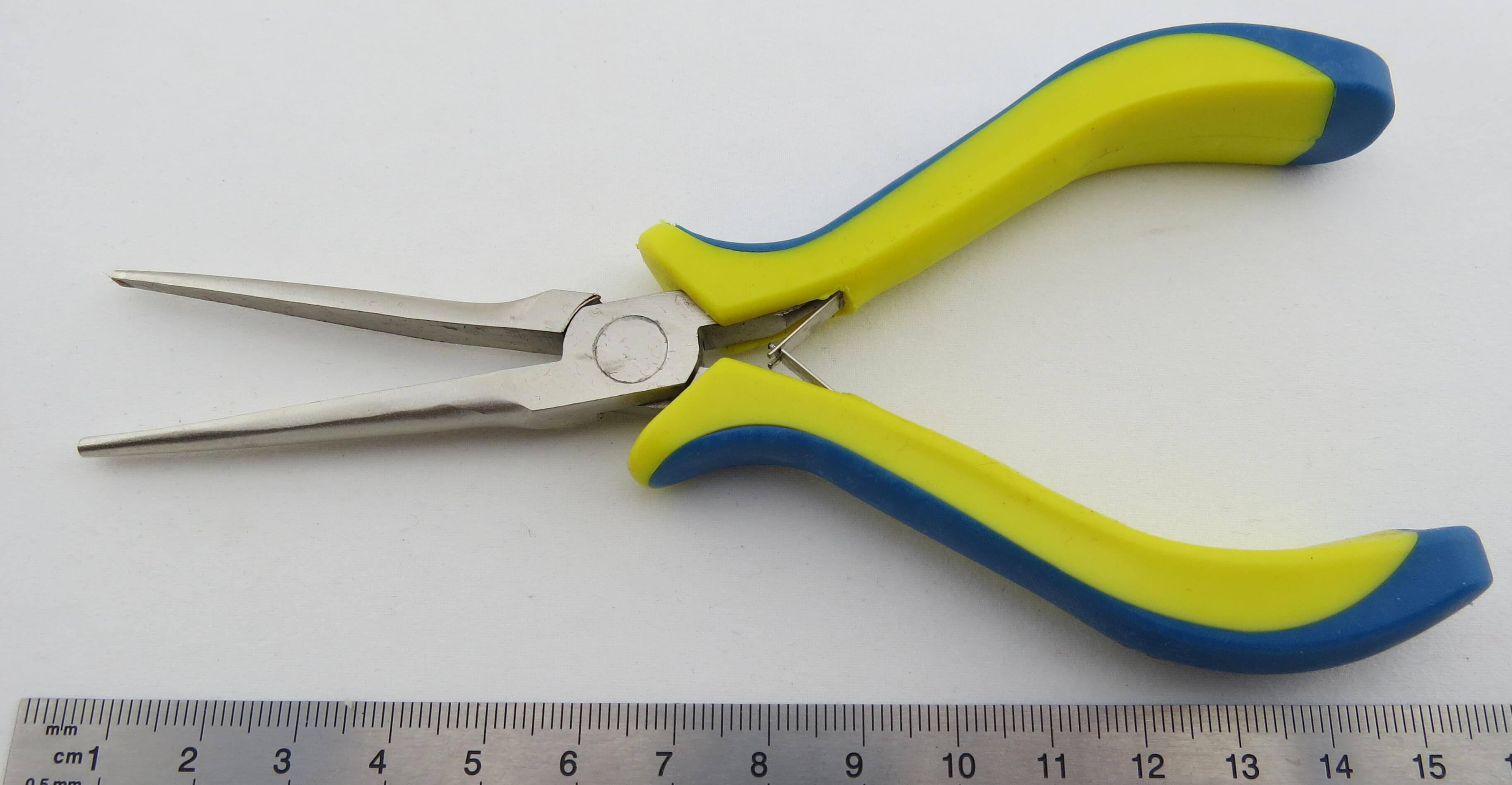 Stochenschnabelzange, gerade Backen, 150 mm. Durchgestecktes Stochenschnabelzange, gerade Backen, 150 mm. Durchgestecktes