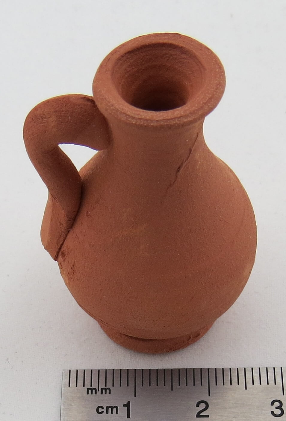 Tonkrug mit 1 Griff, 4cm hoch, schlank