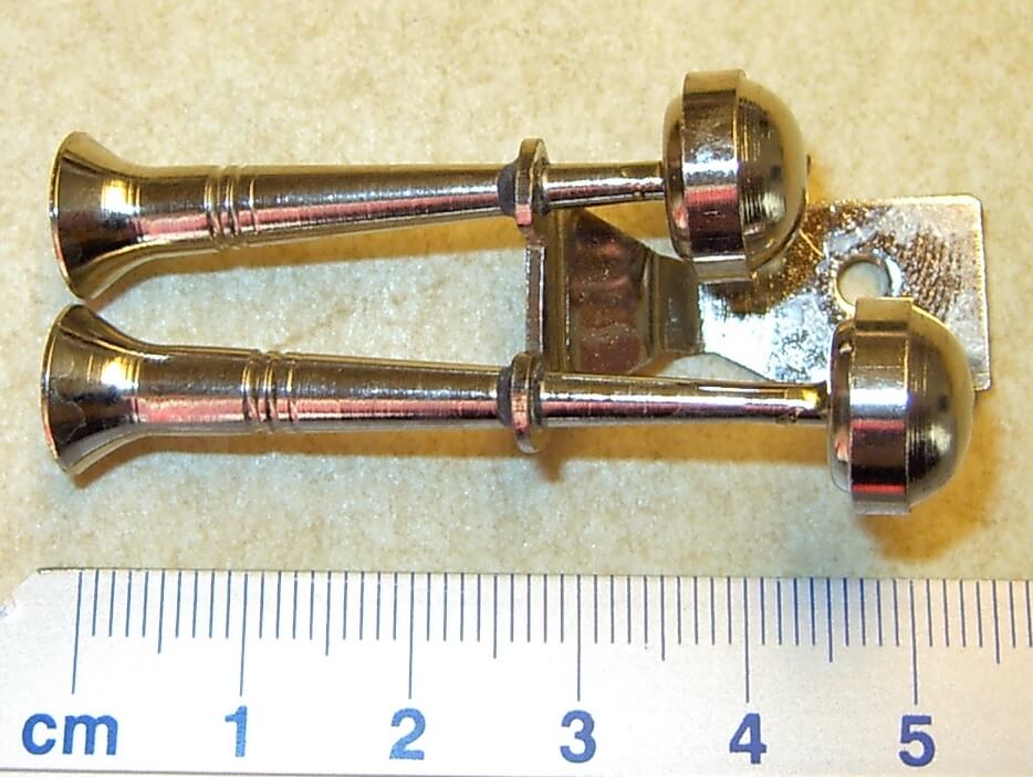 Doppelfanfare 60mm lang, vernickelt 1 Stück Doppelfanfare 60mm lang, vernickelt 1 Stück