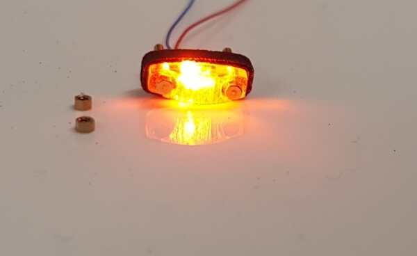 Scale Frontblitzer/Blinker (2er Satz) Orange. Incl. SMDs Scale Frontblitzer/Blinker (2er Satz) Orange. Incl. SMDs