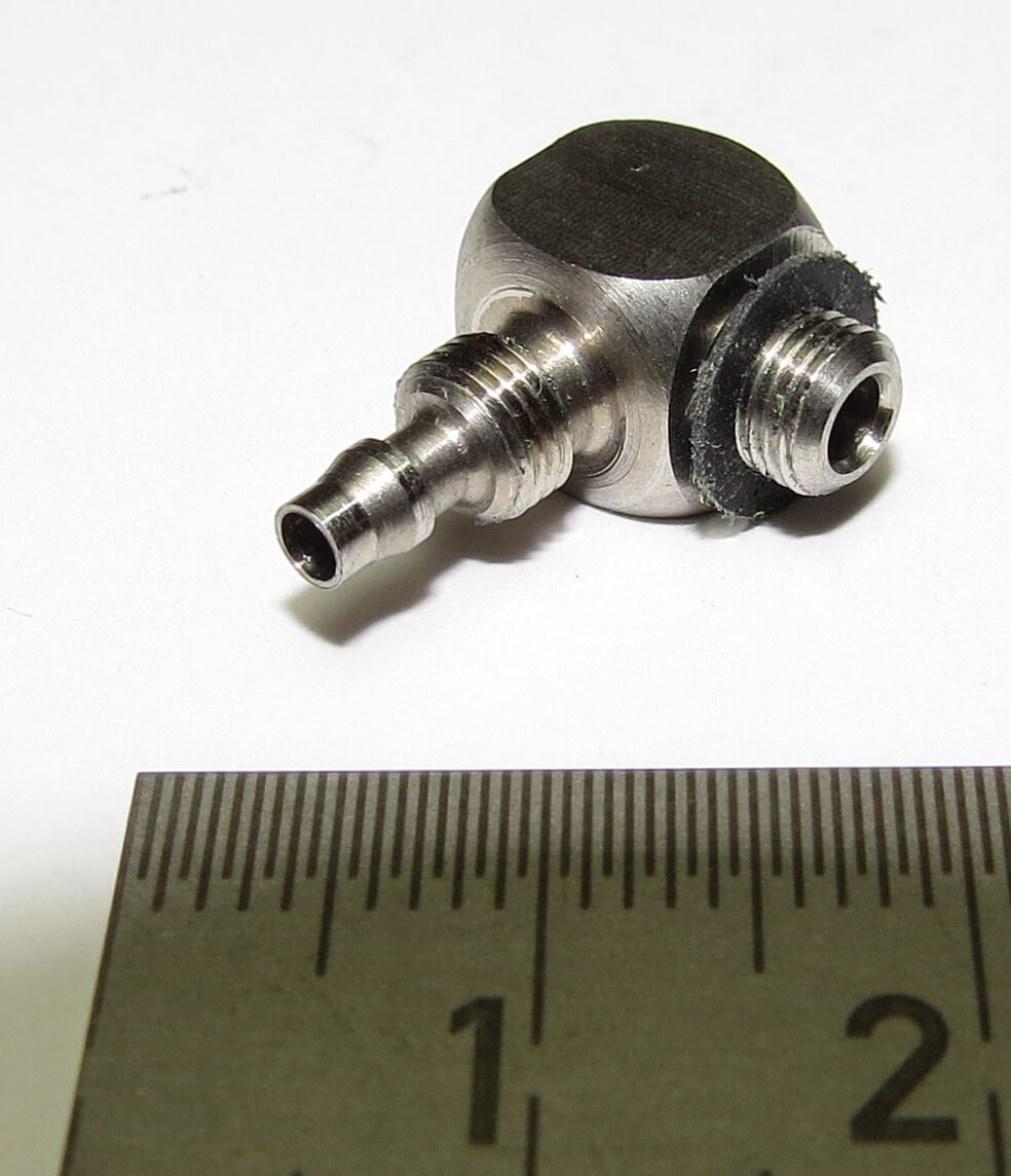 Hydraulik-Anschlußnippel, 90° abgewinkelt. Für 4/2,5mm 1 Hydraulik-Anschlußnippel, 90° abgewinkelt. Für 4/2,5mm