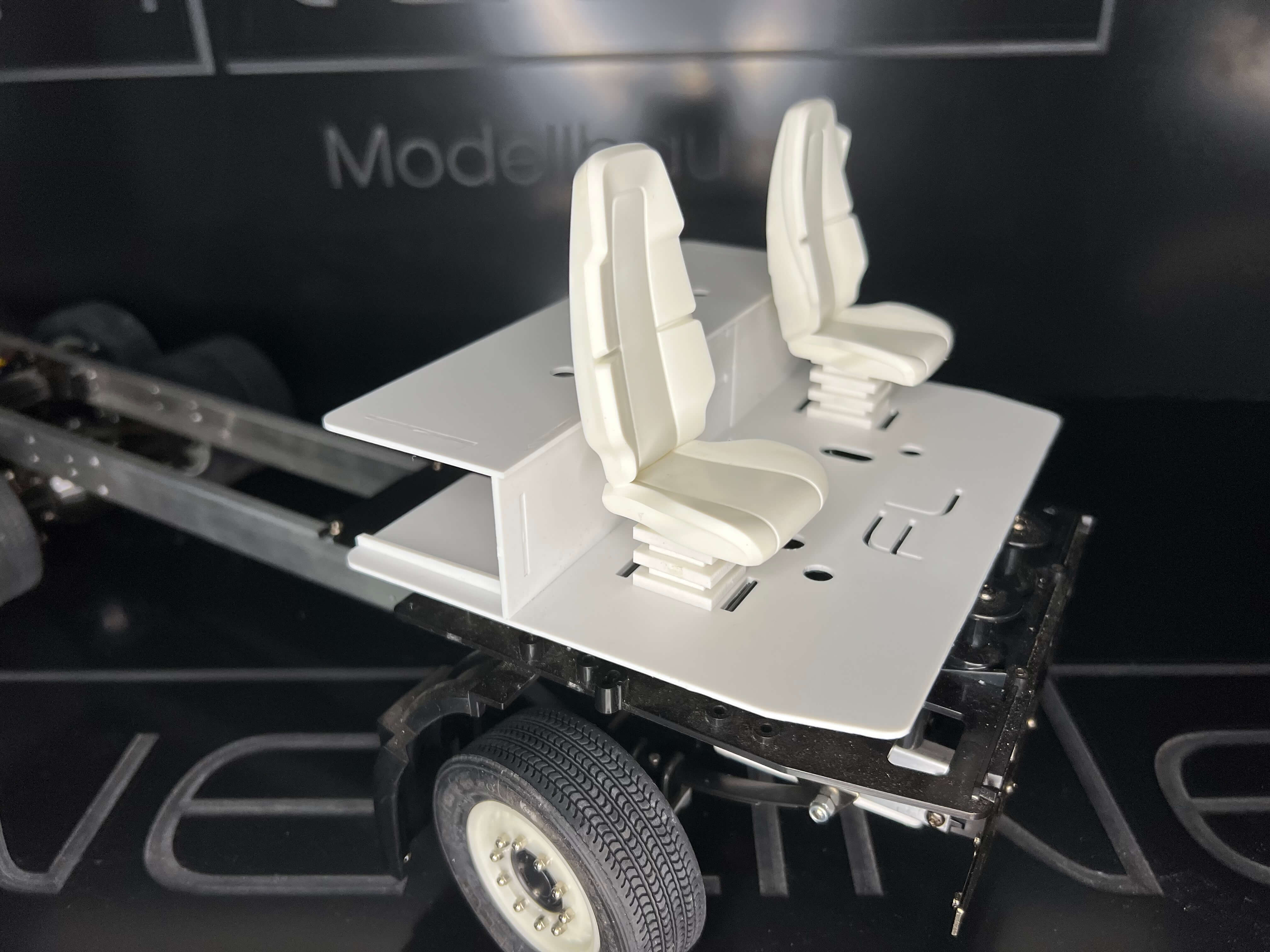 FineLine Fahrerhausboden Volvo FH16 Variante mit Liegefläche FineLine Fahrerhausboden Volvo FH16 Variante mit Liegefläc