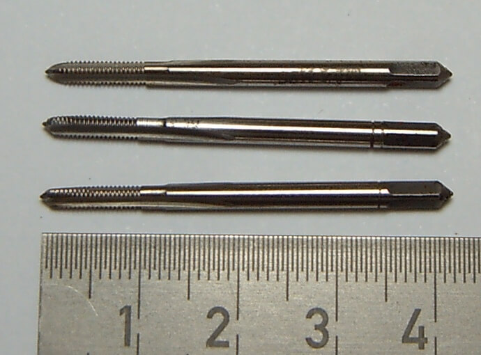 Hand-Gewindebohrer HSS M2,5 DIN352, 3er Satz (Vor-, Hand-Gewindebohrer HSS M2,5 DIN352, 3er Satz (Vor-,