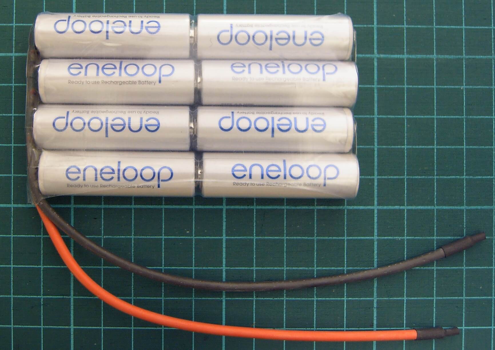 Akku-Pack mit 8x ENELOOP HR-3U-Zellen,   9,6V 2000mAh, ohne 