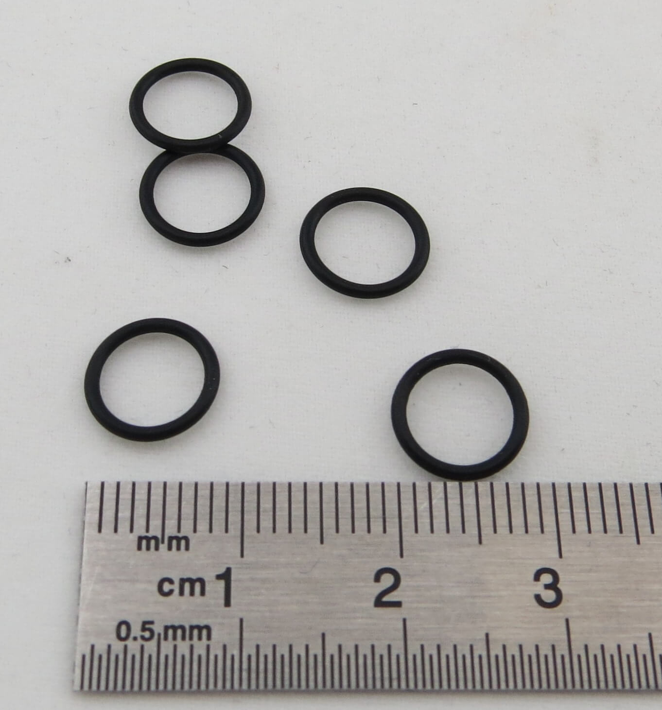 5x Präzisions-O-Ring 8x1mm NBR70. Aus Nitril-Butadien-Kautsc