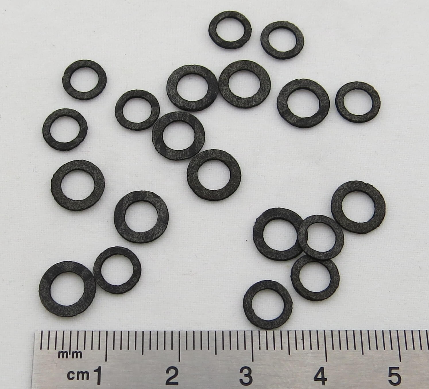Dichtungen (Papier) für Hydraulik-Nippel mit 5mm-Feingewin Dichtungen (Papier) für Hydraulik-Nippel mit 5mm-Feingewin