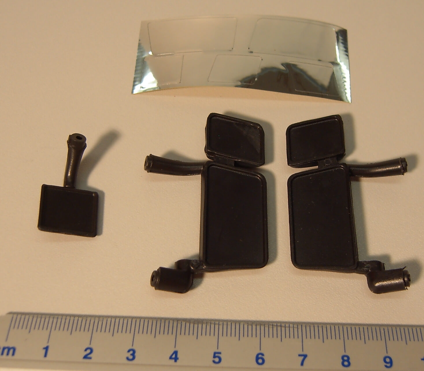 Spiegelsatz Scania (Wedico). 3 Spiegel Kunststoff, 1 Spiegelsatz Scania (Wedico). 3 Spiegel Kunststoff,