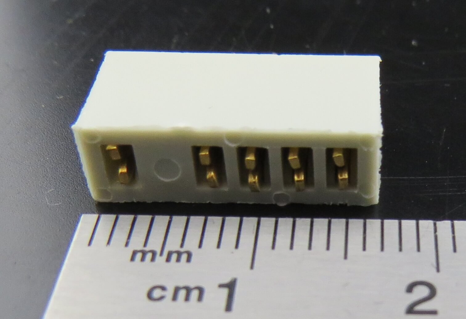 5-polige Buchse, ca. 16x5mm, Simprop-Servobuchse