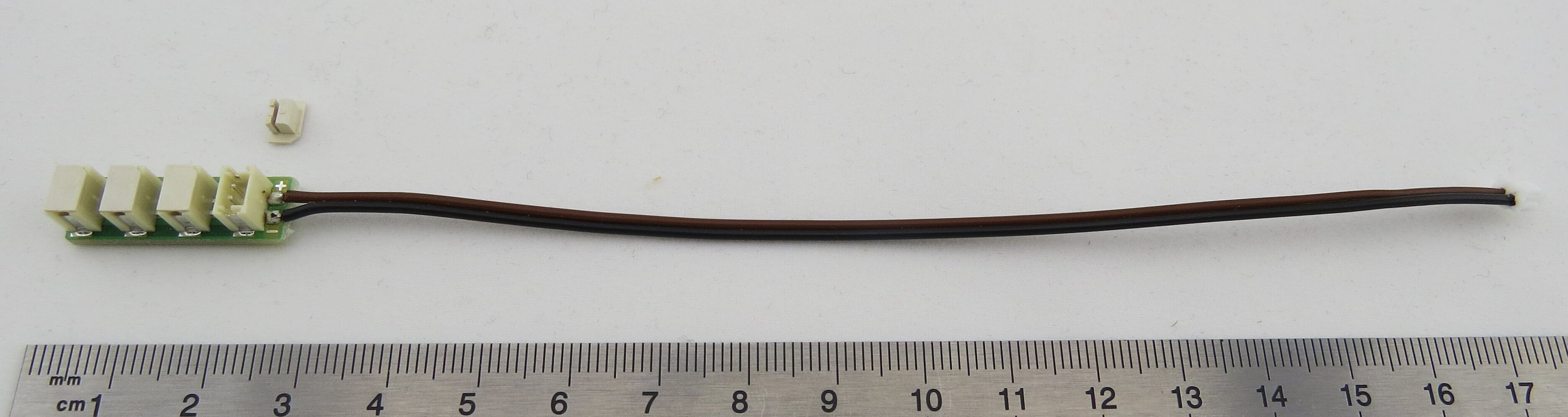 4-fach-Verteiler (Kingbus-System) mit 15cm Kabeln