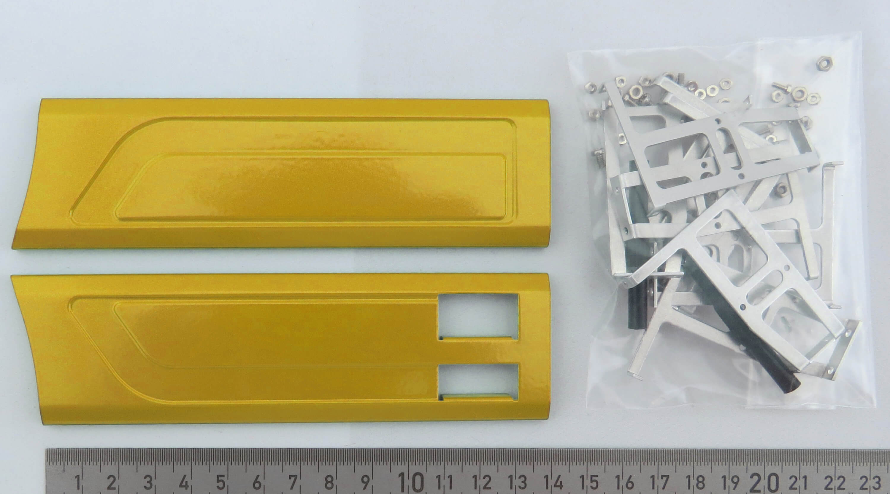 ACTROS Seitenverkleidung gelb, für FG 73 4. (479) ACTROS Seitenverkleidung gelb, für FG 73 4. (479)