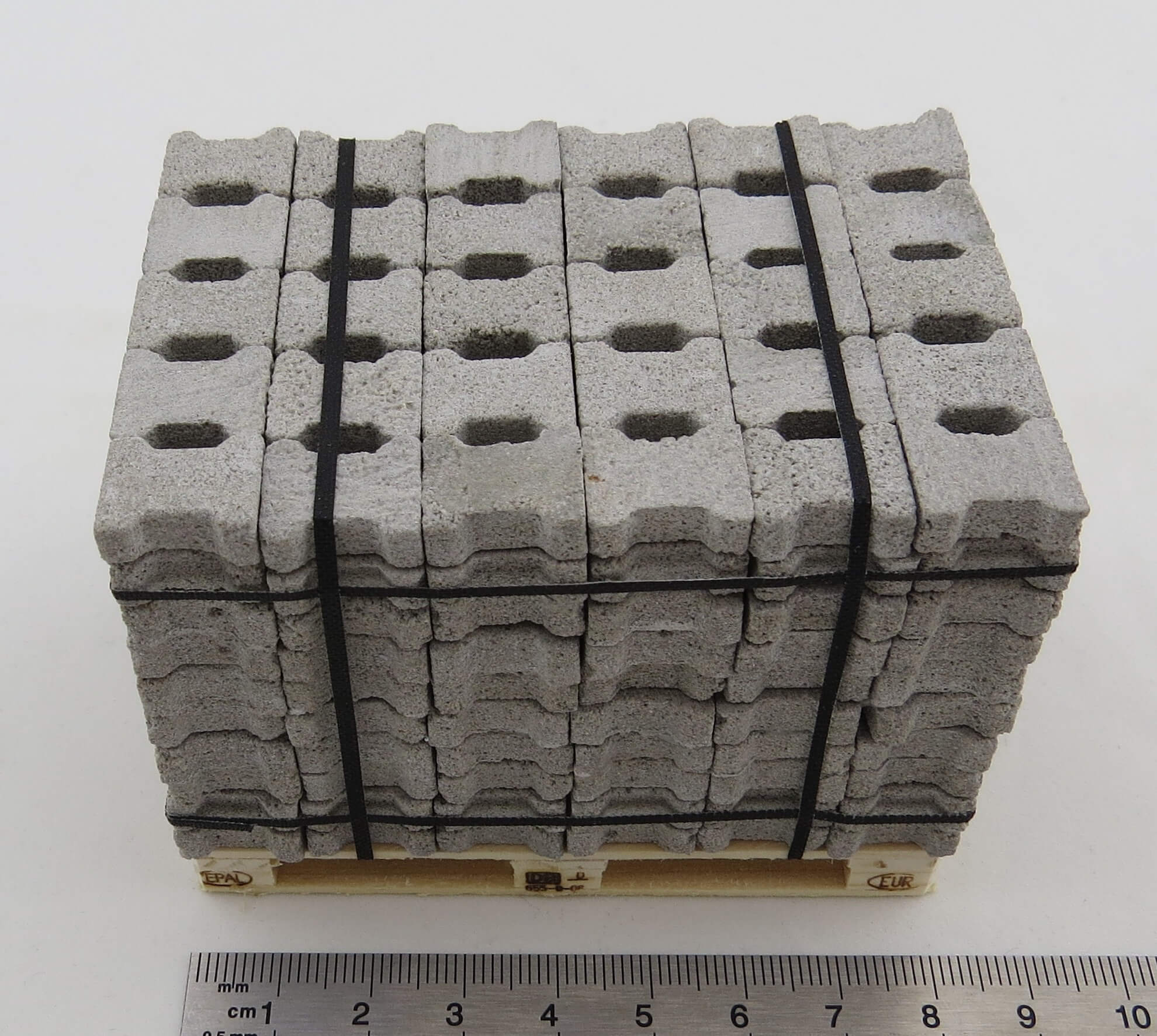 Betonstein-Palette im Maßstab 1:14,5. Verbund-Pflaster      