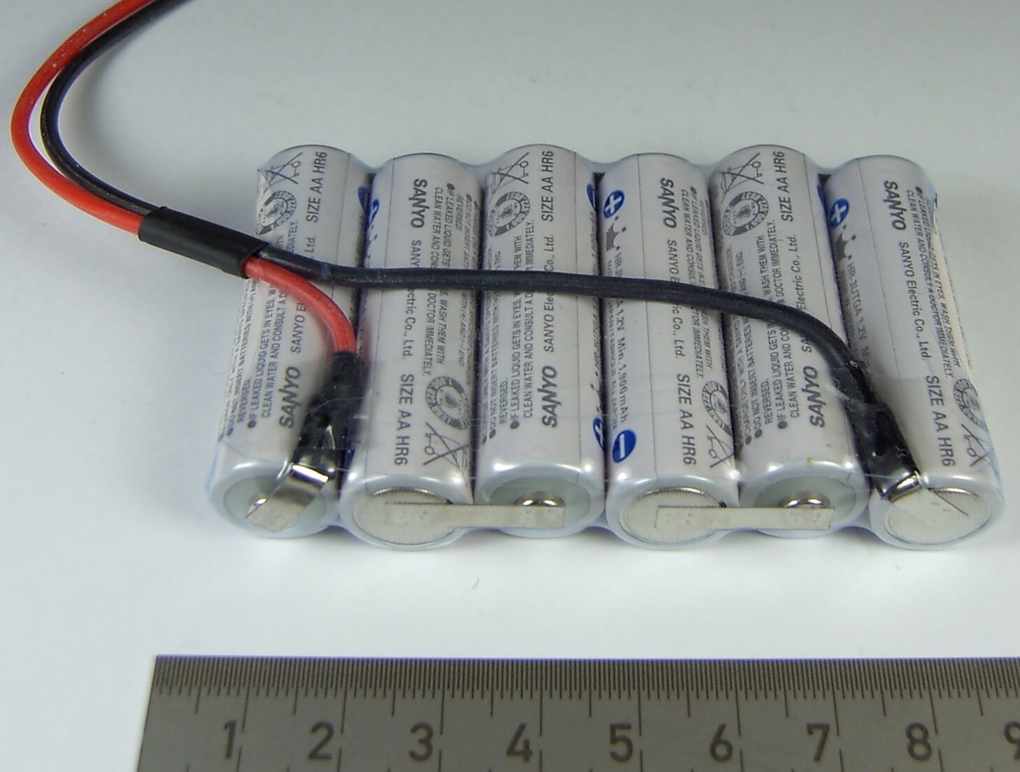 Akku-Pack mit 6x Sanyo ENELOOP, 7,2V   6 Zellen, 2000mAh 1 Akku-Pack mit 6x Sanyo ENELOOP, 7,2V