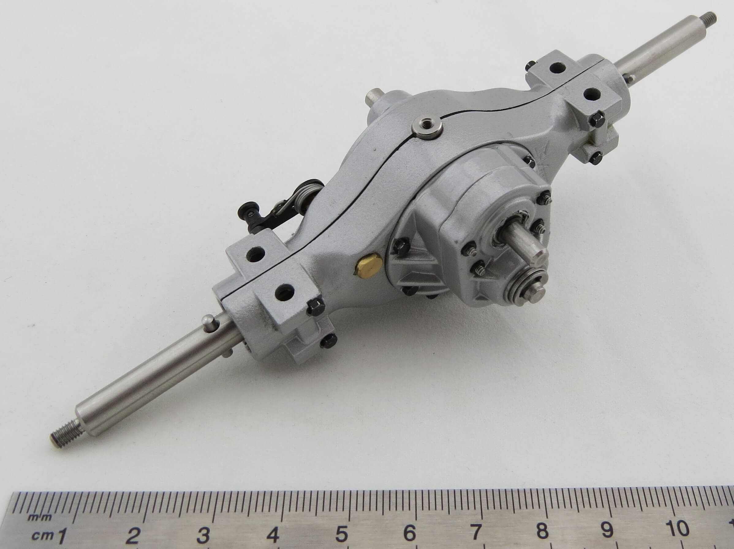 Hinterachs-Differential mit Durchtrieb mit Sperre ScaleArt  