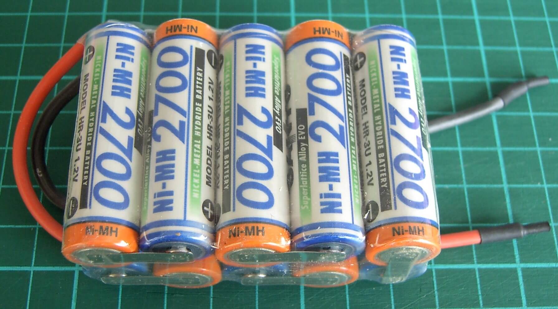 Akku-Pack mit 10x SANYO-Zellen,12V F5x2  10 Zellen, 2700mAh Akku-Pack mit 10x SANYO-Zellen,12V F5x2  10 Zellen, 2700mA
