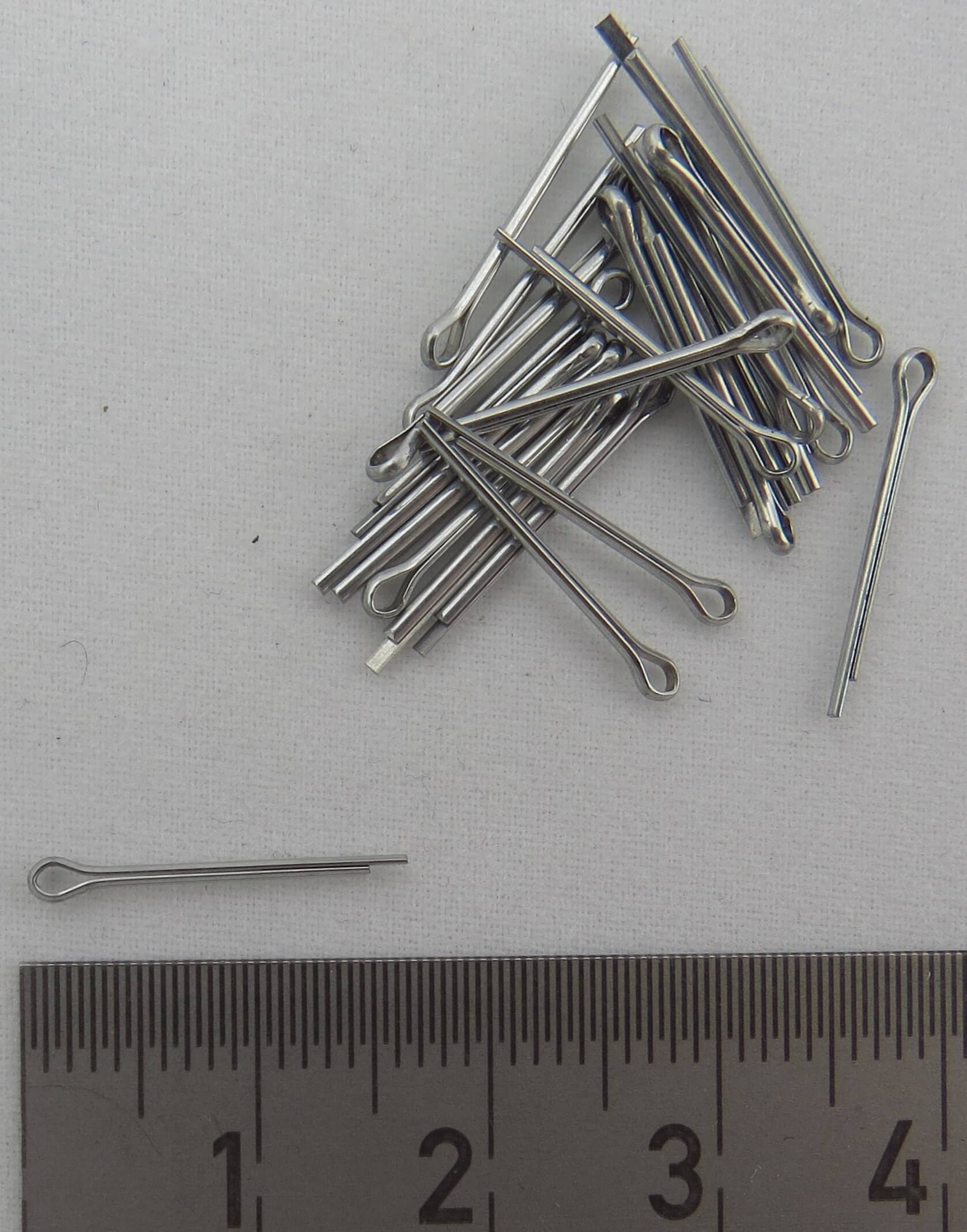 25 Splinte DIN94, verzinkt. 1x12mm