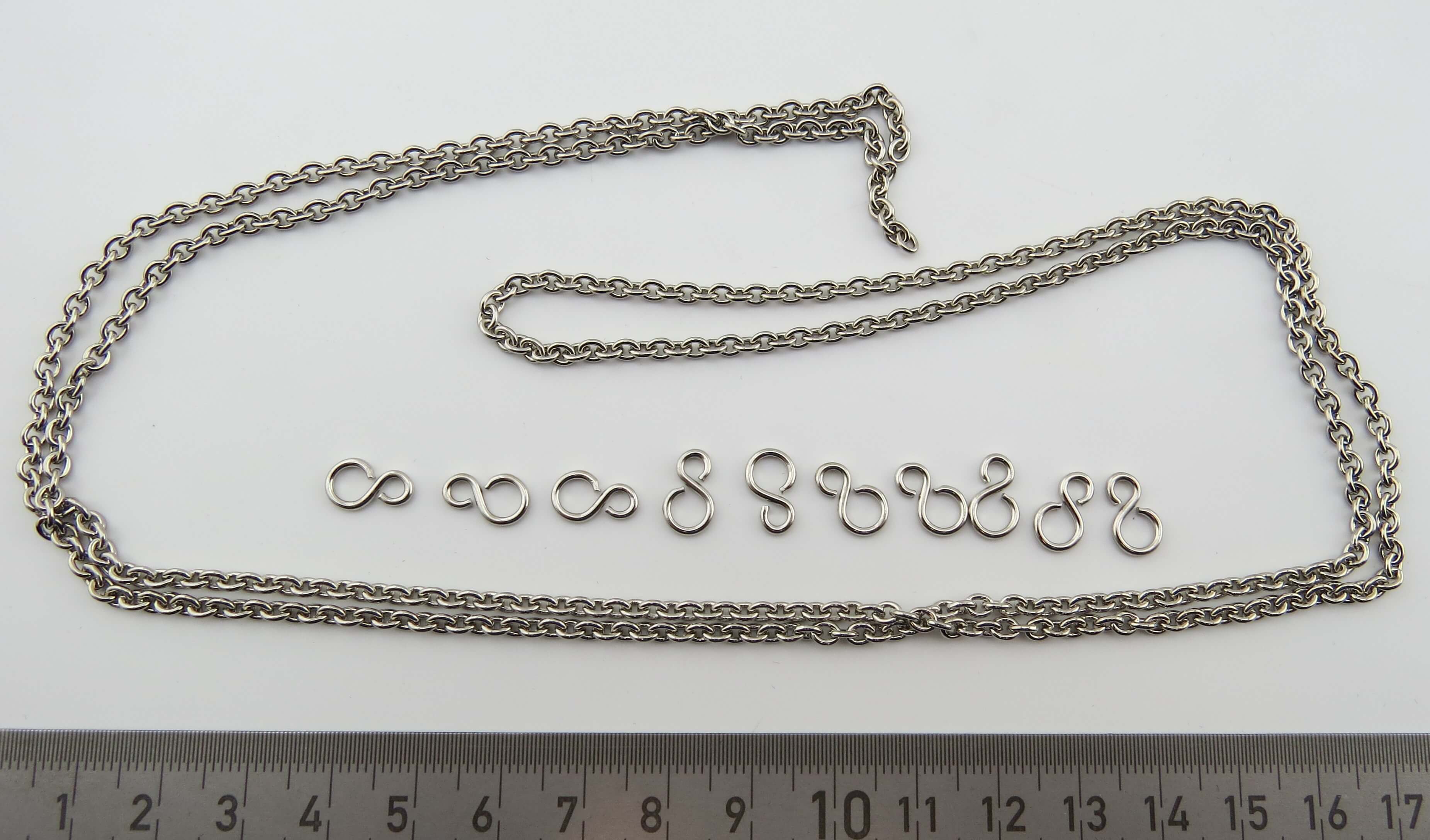 Gliederkette 1m lang mit 10 S-Haken (419)