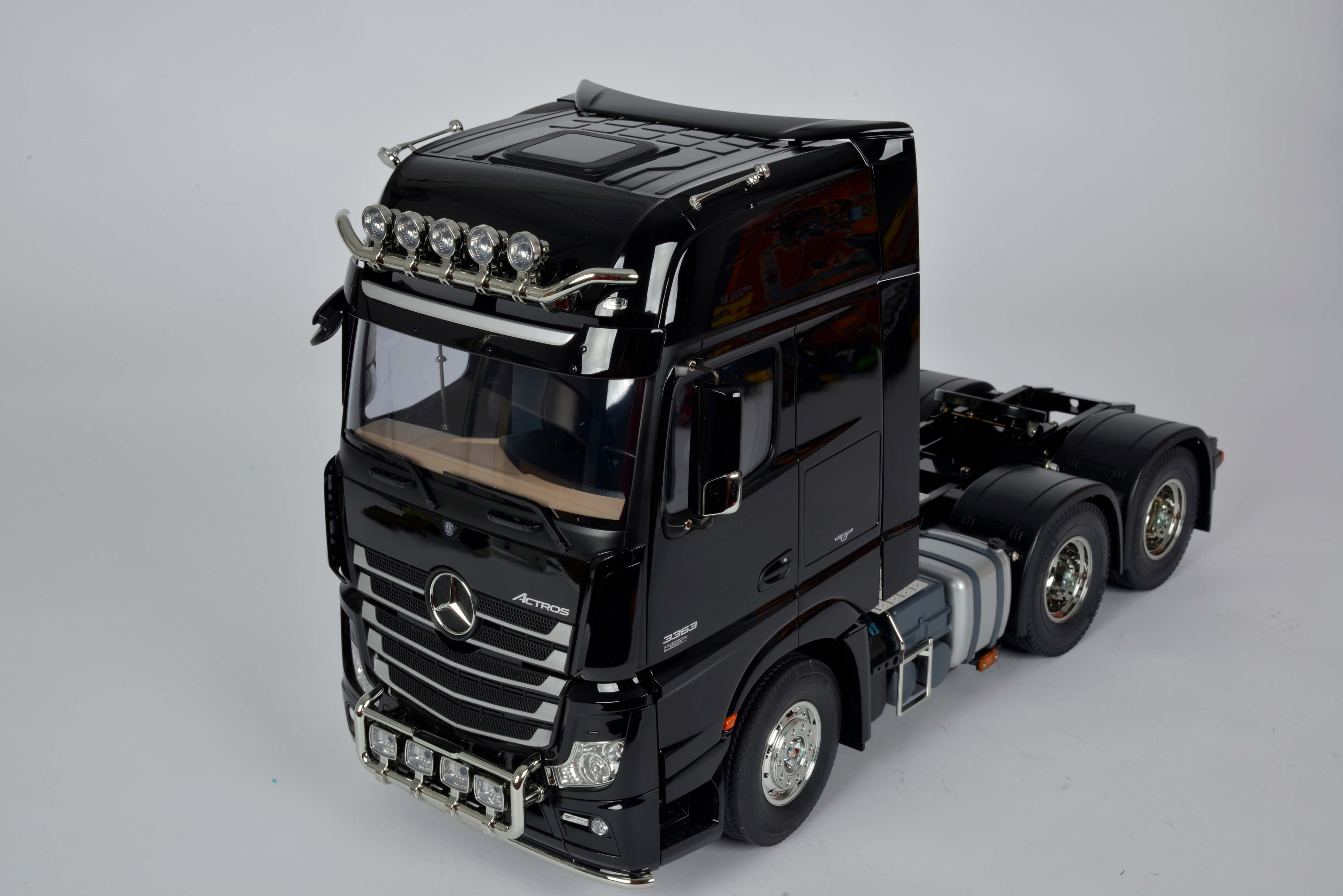 Tamiya Mercedes Benz ACTROS 3363 Gigaspace 6x4, Bausatz