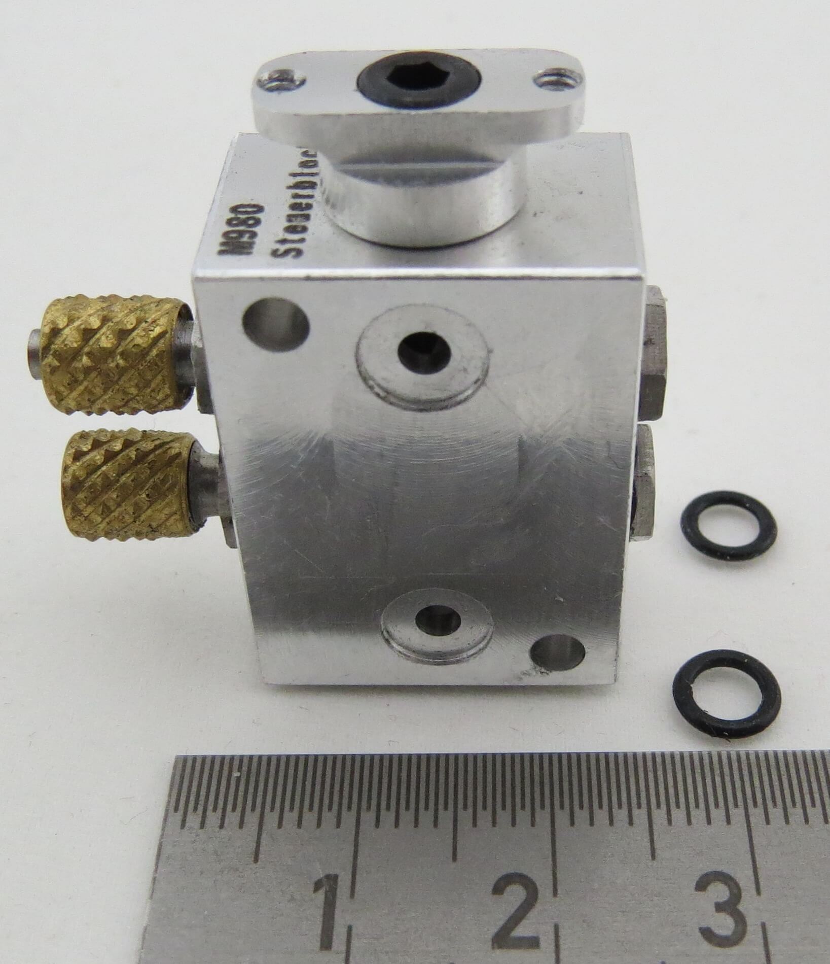 Hydraulik-Steuerventil 1-fach. V2018. Anreihbar.