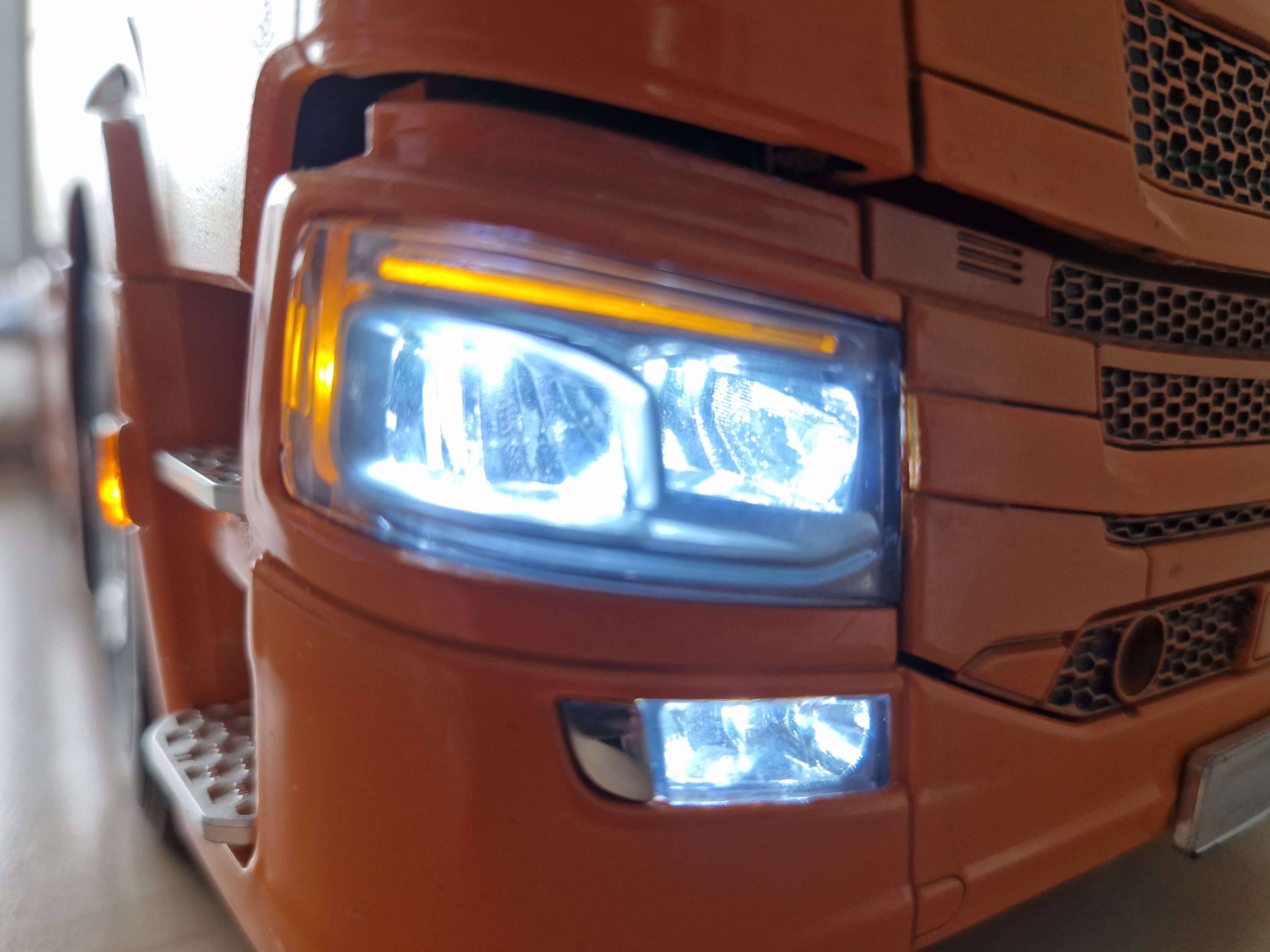 EasyBus Beleuchtungs-Platinen für Tamiya SCANIA 770S vorne  