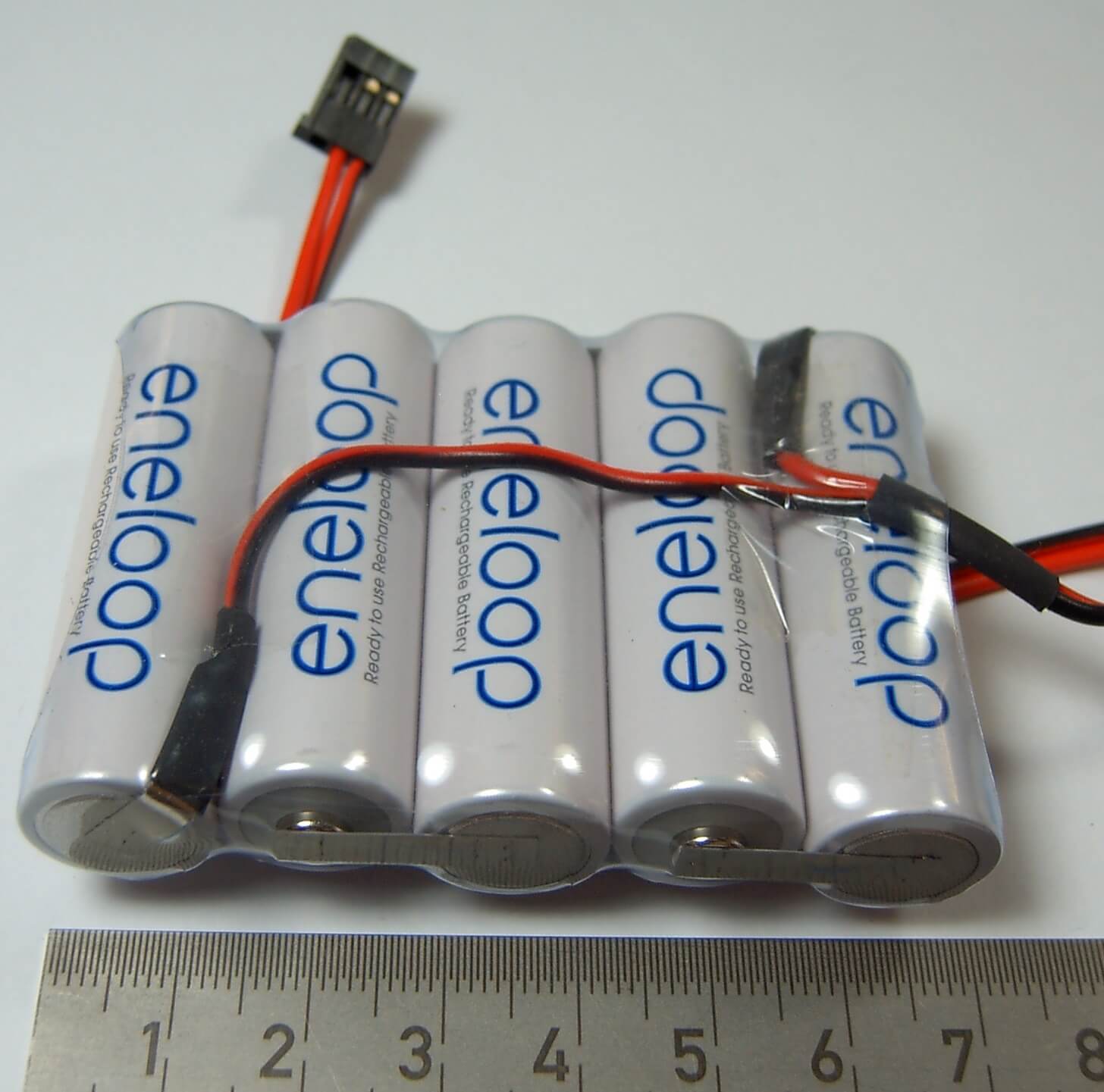 Akku-Pack mit 5x Sanyo ENELOOP, 6,0V   5 Zellen, 2000mAh 1 Akku-Pack mit 5x Sanyo ENELOOP, 6,0V   5 Zellen, 2000mAh