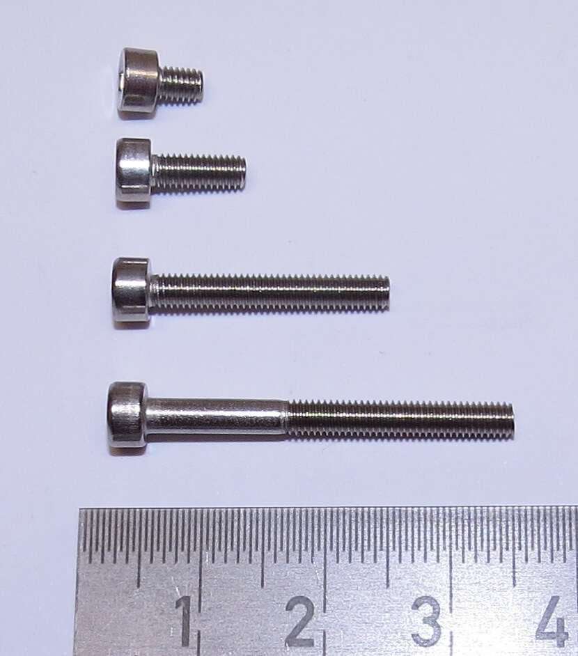 100 Zylinderschr. m.Innensechskant M3x4  DIN 912, Niro      