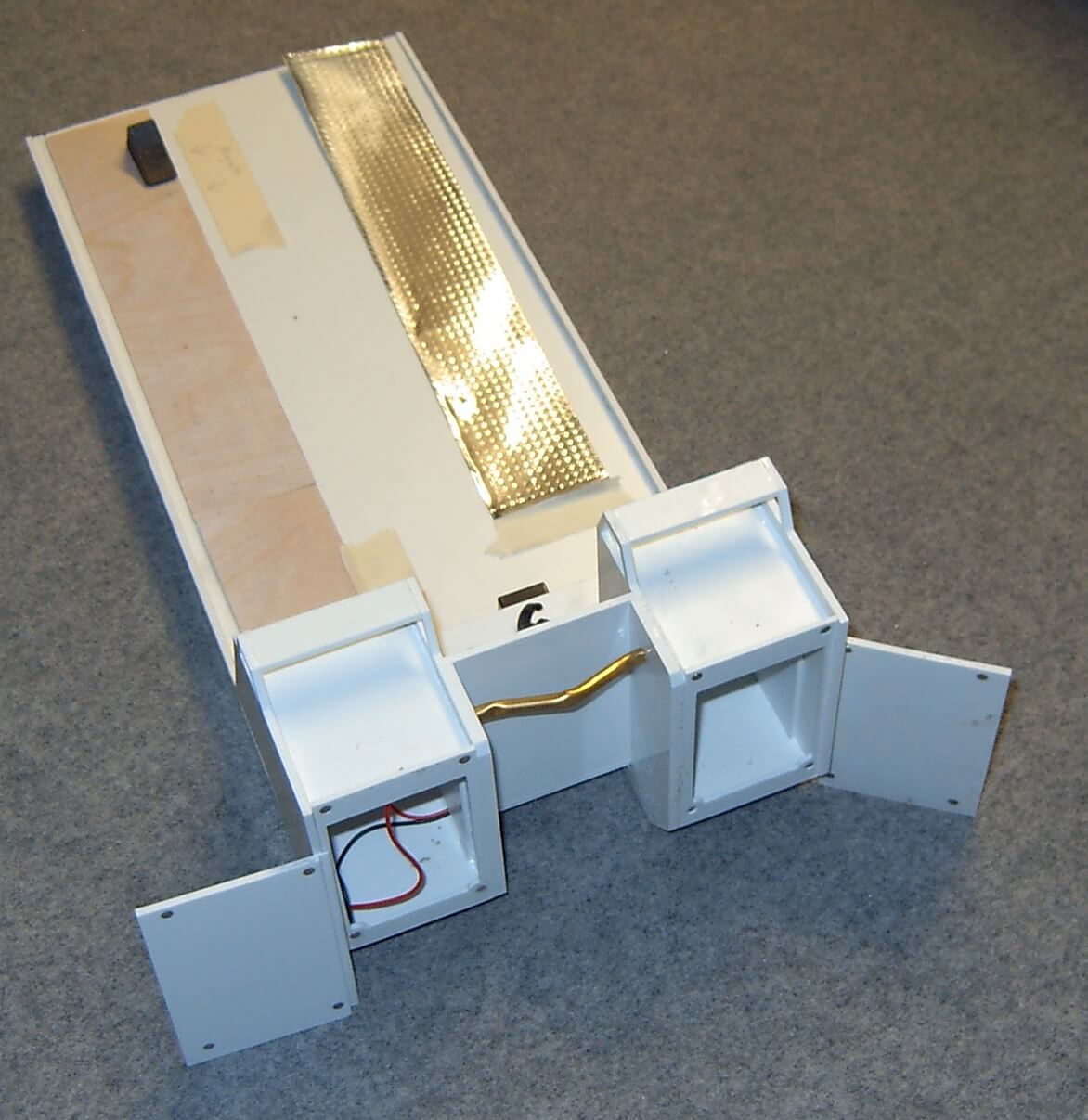 1x Abschleppmulde im Tamiya-Maßstab. Gebaut aus PS-Platten