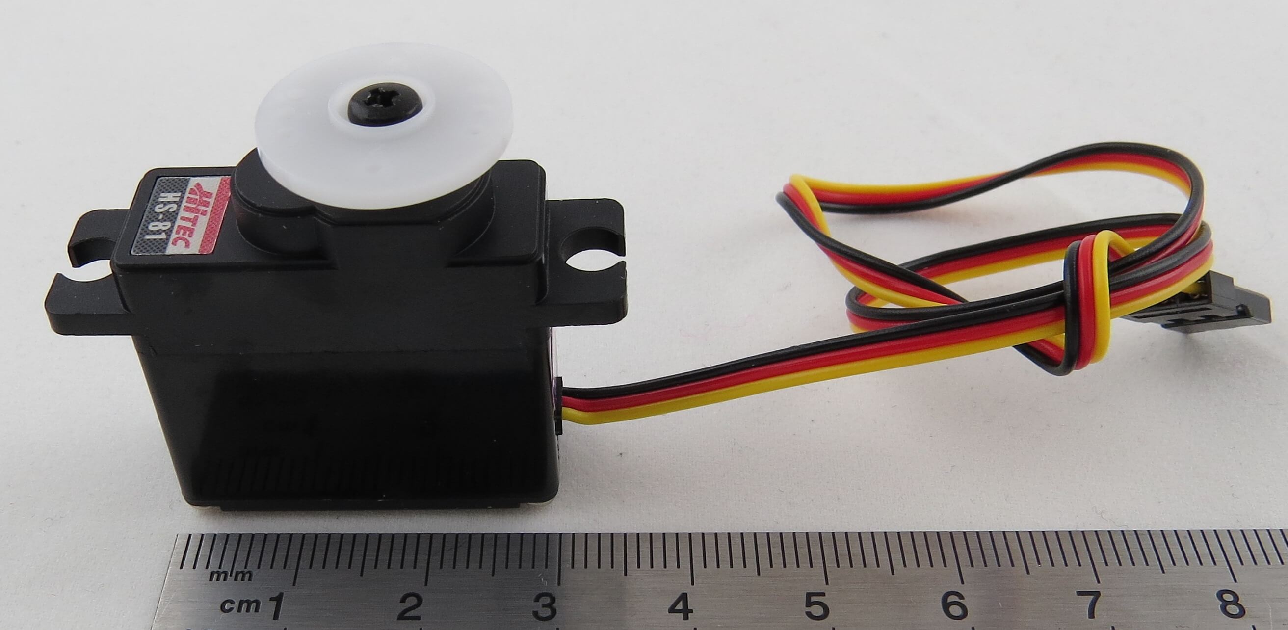 1 Servo HS-81 (Hitec). Analoges Standard Micro-Servo. Maße  