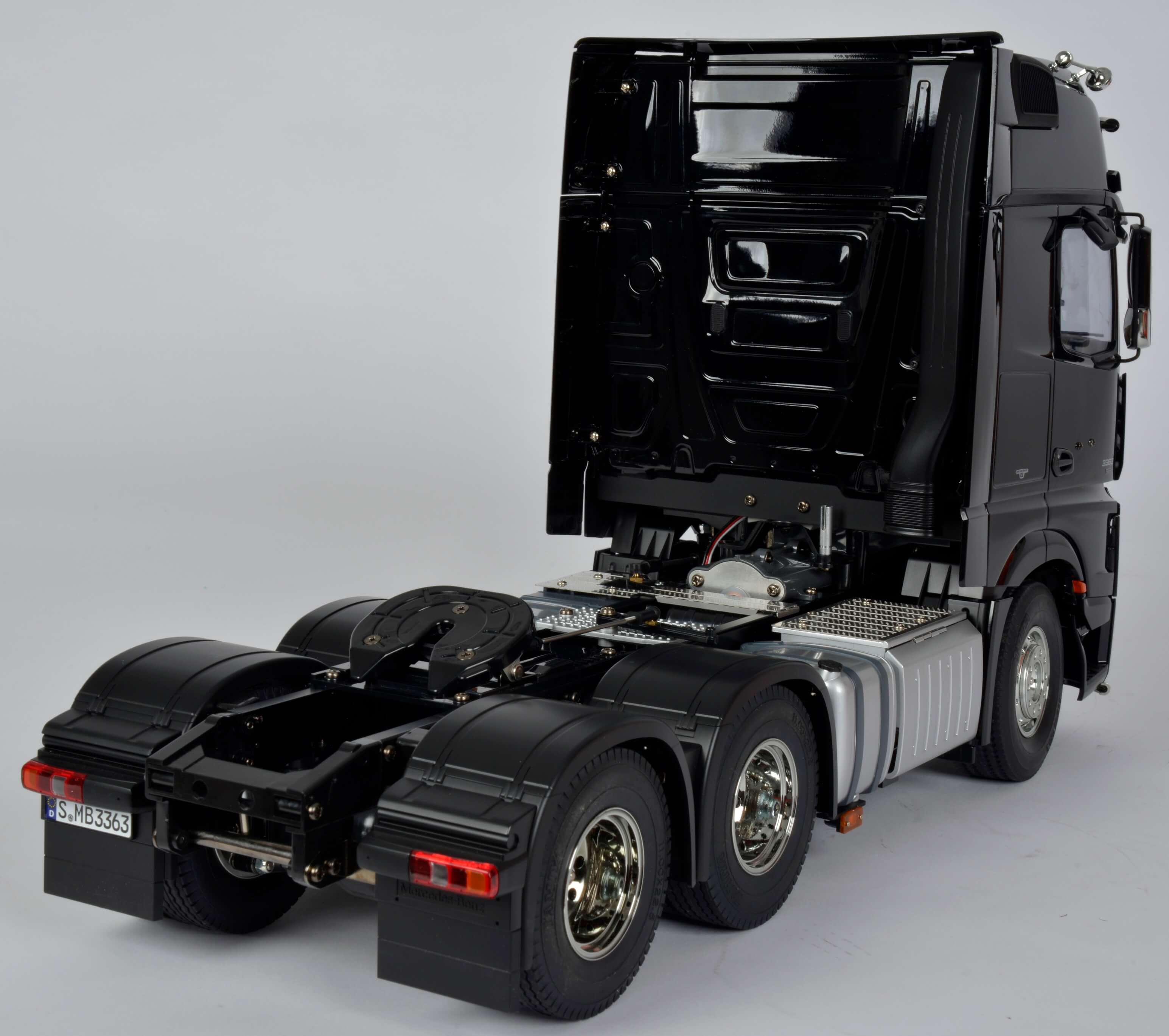 Tamiya Mercedes Benz ACTROS 3363 Gigaspace 6x4, Bausatz