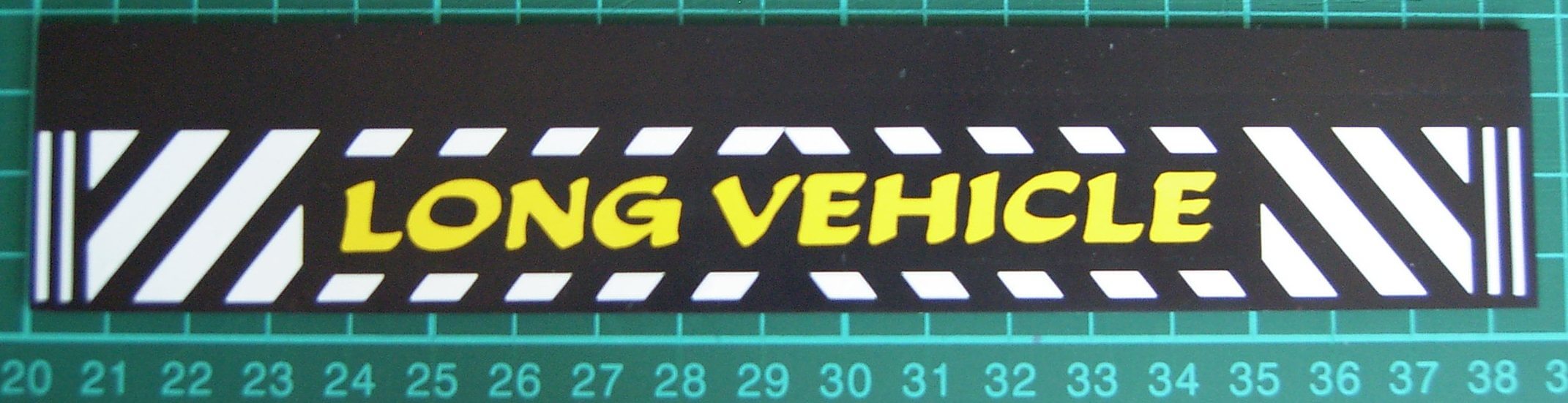 1 Schmutzfänger Nr.2 ca. 185x35x1mm mit  geplottetem Text   