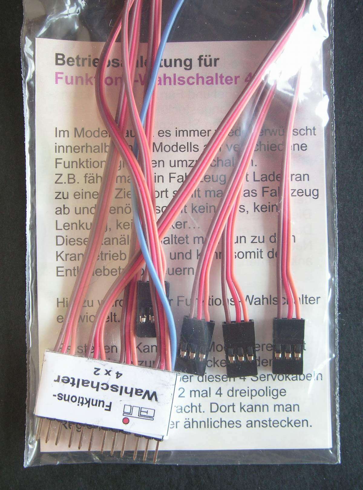 1x Funktionswahlschalter 4x2 z.Umschalt- ung von bis zu 4   