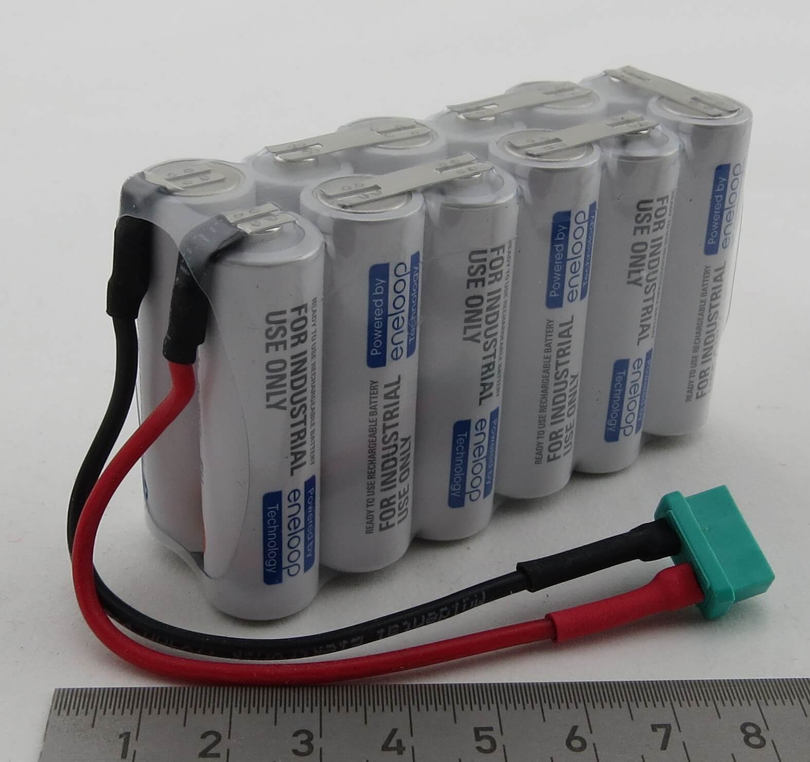 Akku-Pack mit 12x SANYO-Zellen, 14,4V  F6x2. 12 Zellen