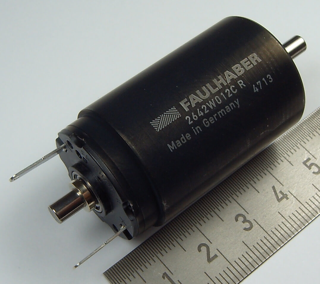 1x DC-Kleinmotor 12V 2642W012CR von Faulhaber. Nennspannung