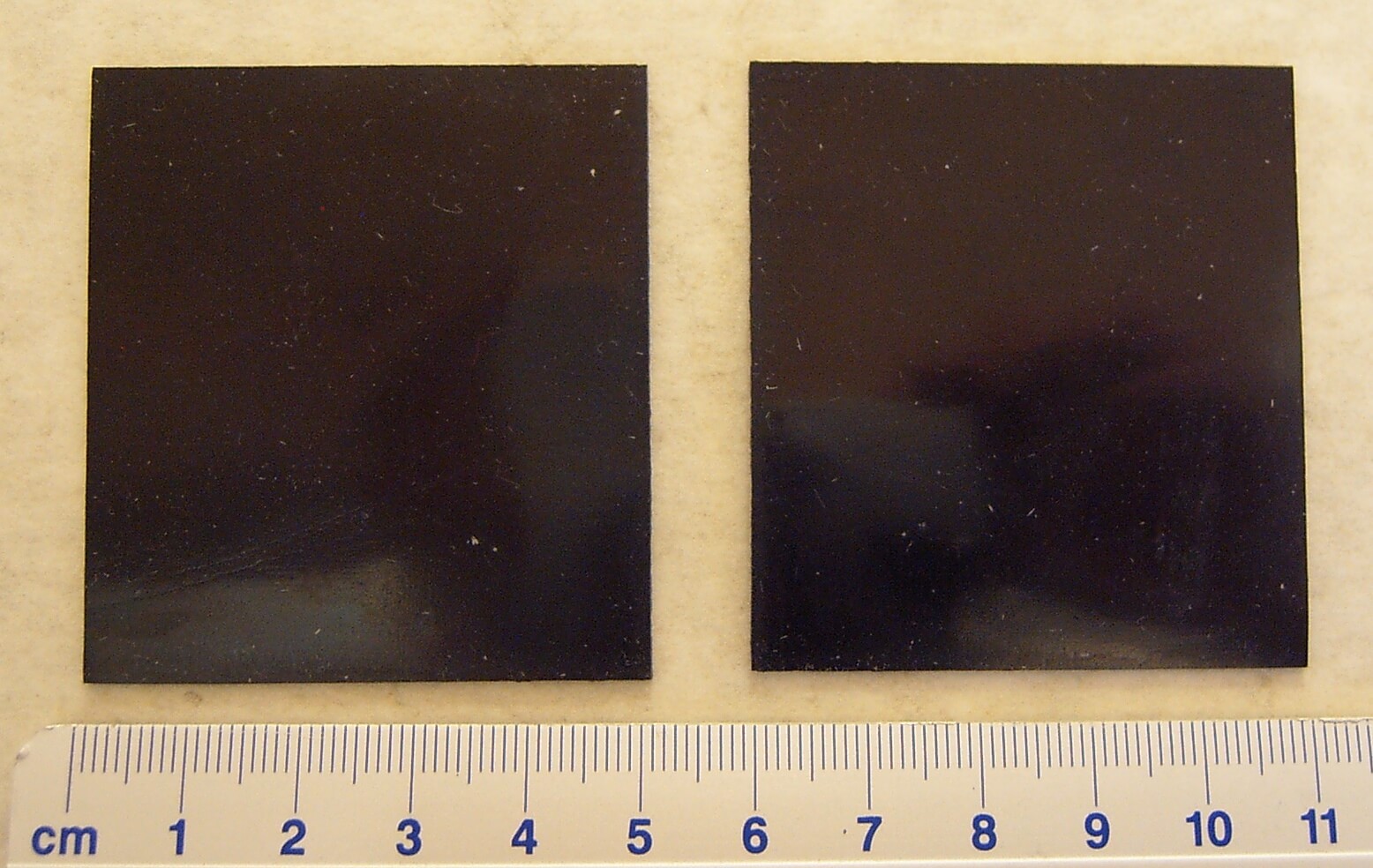 Paar Schmutzlappen 50 x 55mm (H x B)   ohne Text/Dekor 1 Paar Schmutzlappen 50 x 55mm (H x B)   ohne Text/Dekor