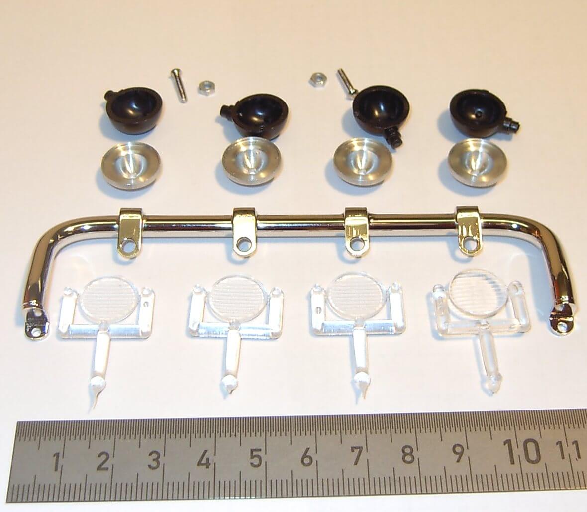 Dachlampenbügel für Volvo von Tamiya, vernickelt mit 4 1x Dachlampenbügel für Volvo von Tamiya, vernickelt mit 4