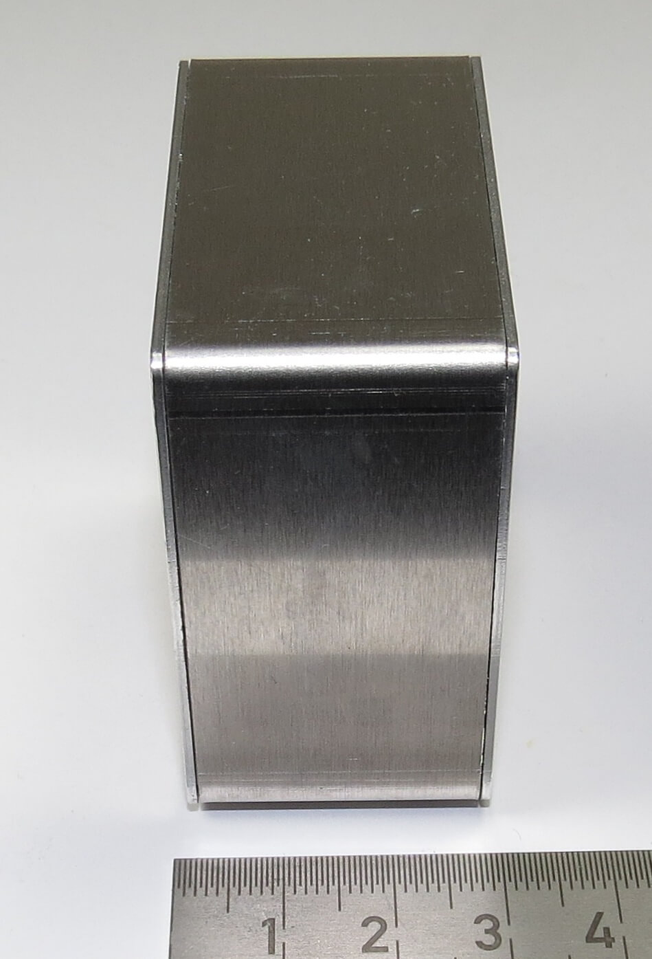 Alu-Tank, (Tank-Attrappe) 30x50x50mm.  Beide Seitendeckel Alu-Tank, (Tank-Attrappe) 30x50x50mm.  Beide Seitendeckel