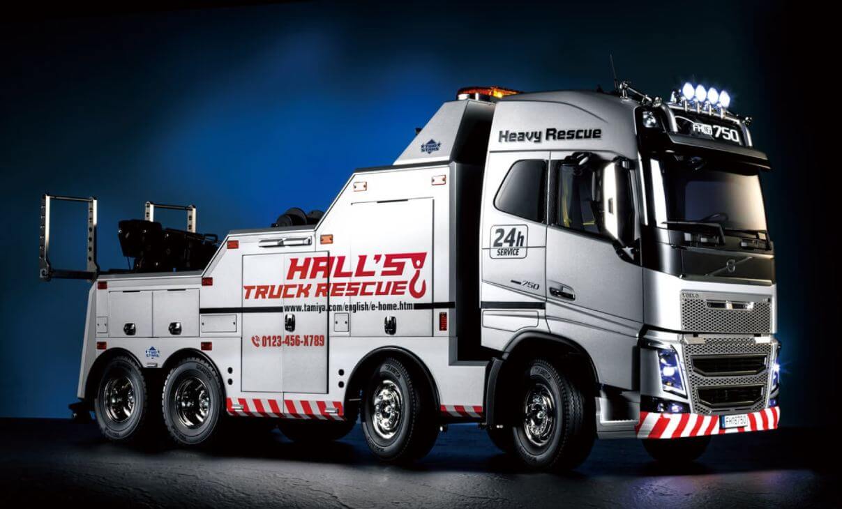 Volvo FH16 Globetrotter TowTruck im Maßstab 1:14, silber
