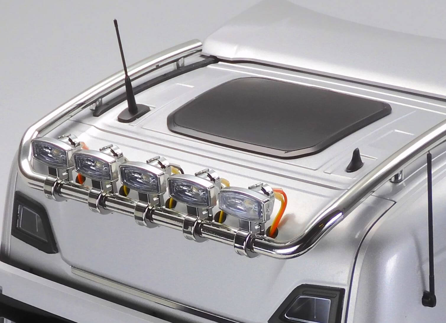 Tamiya Scania 770 S (56373) Bausatz 1/14 silber vorlackier