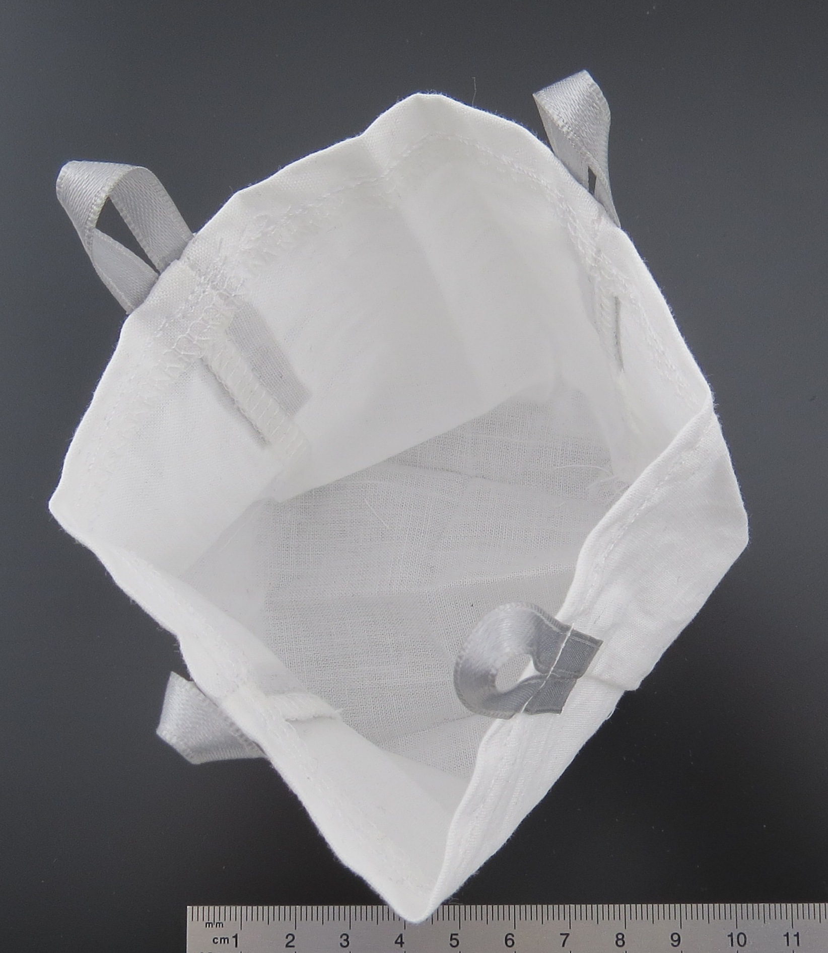 BigBag, aus Stoff, handgenäht. Ca. 100mm hoch