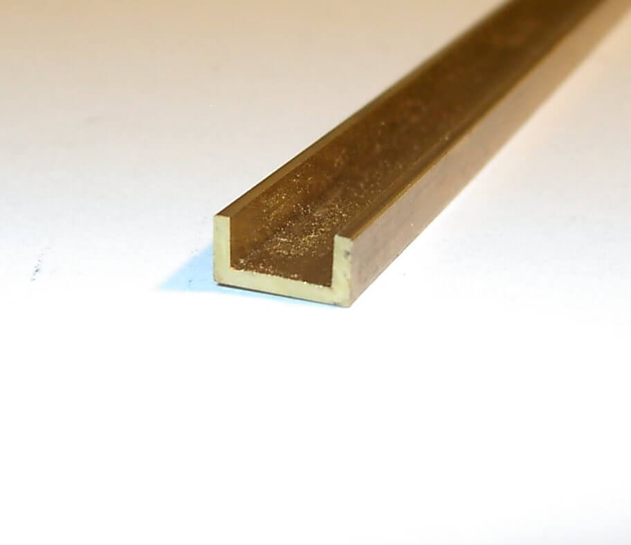 Messing U-Profil, 1m lang, 6x3 mm, Materialstärke 0,60 mm   