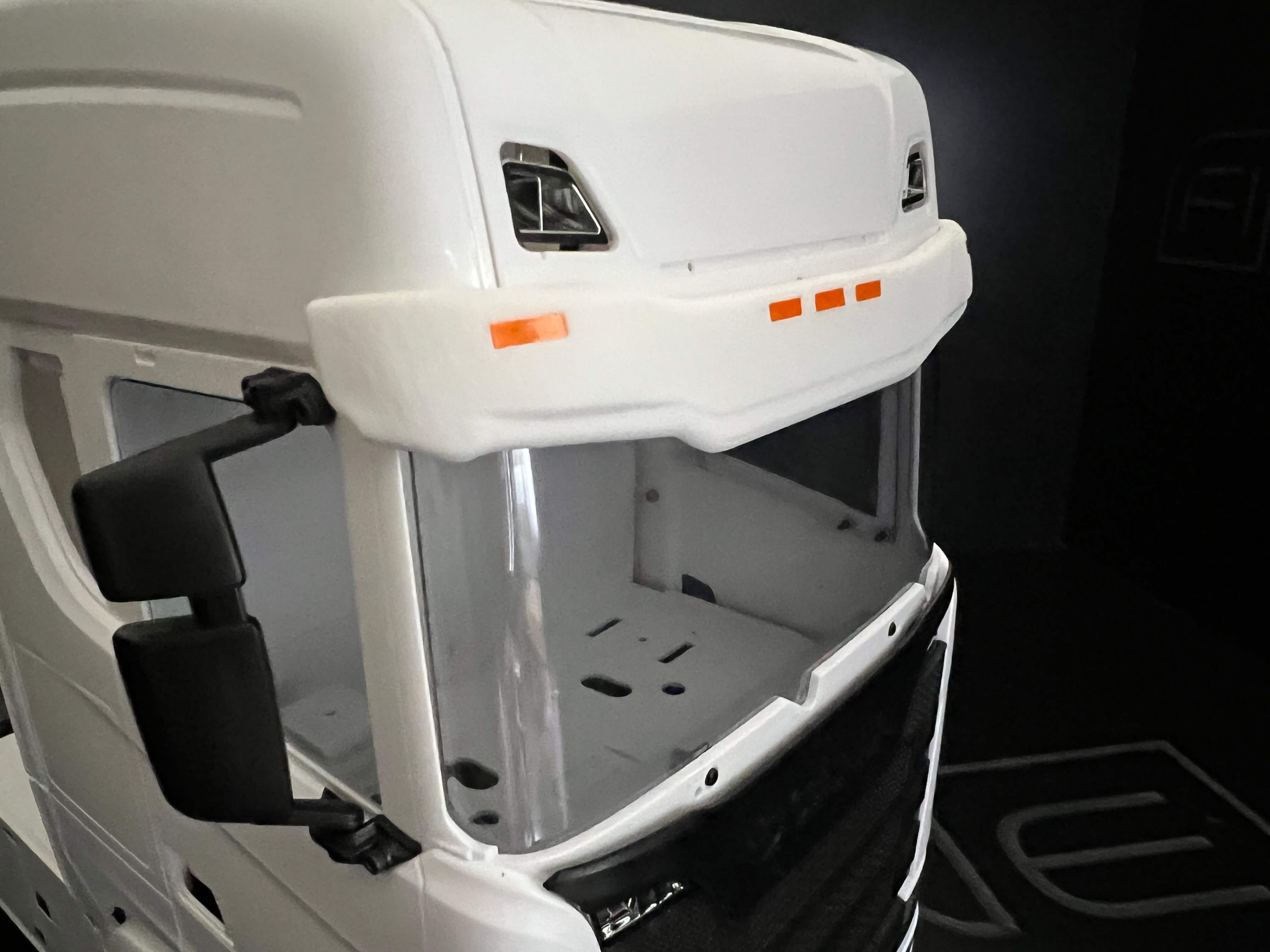 FineLine Sonnenblende für Scania 770 S von Tamiya