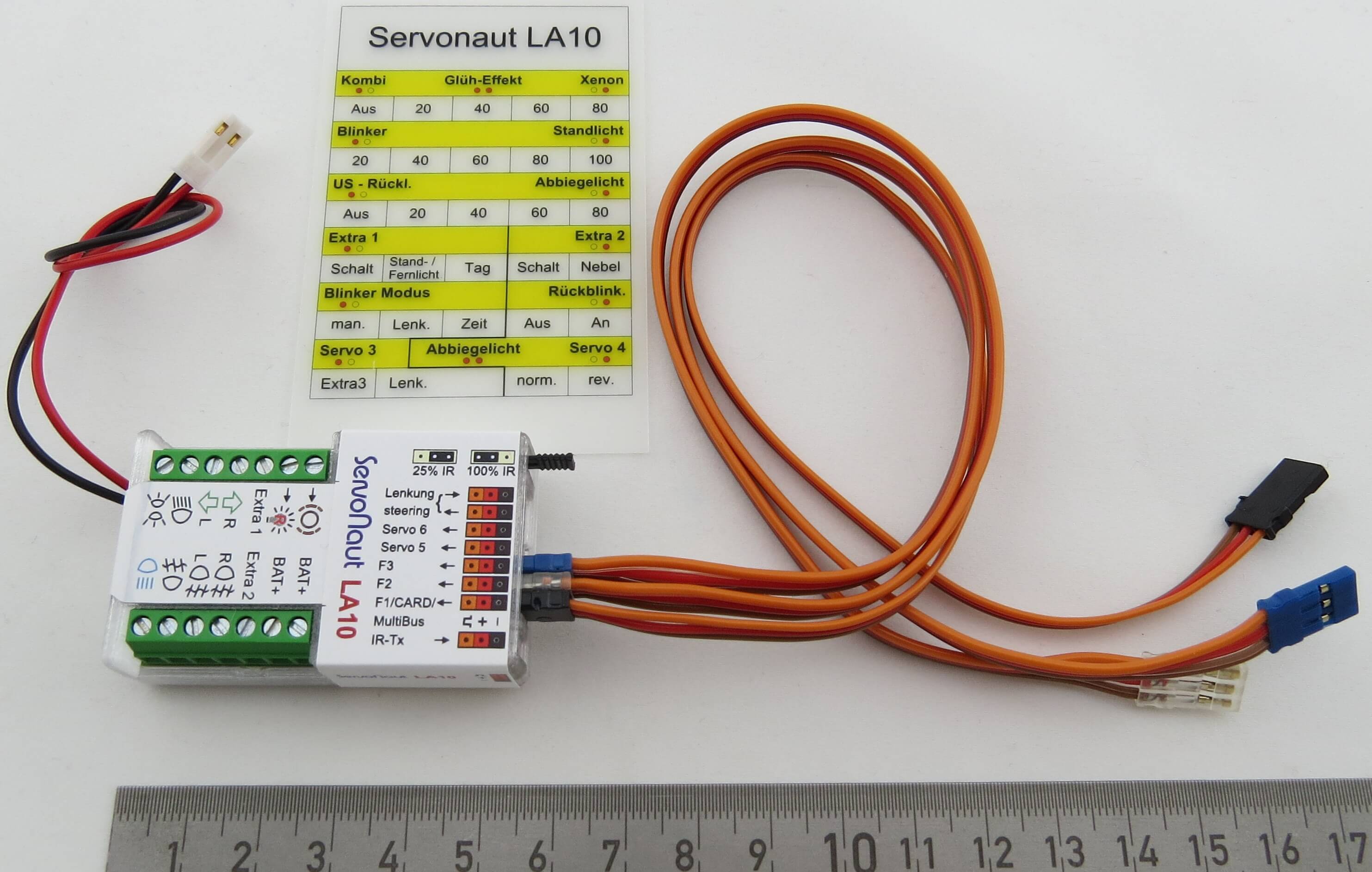 Lichtanlage LA10 von Servonaut mit 10 Schaltausgänge        