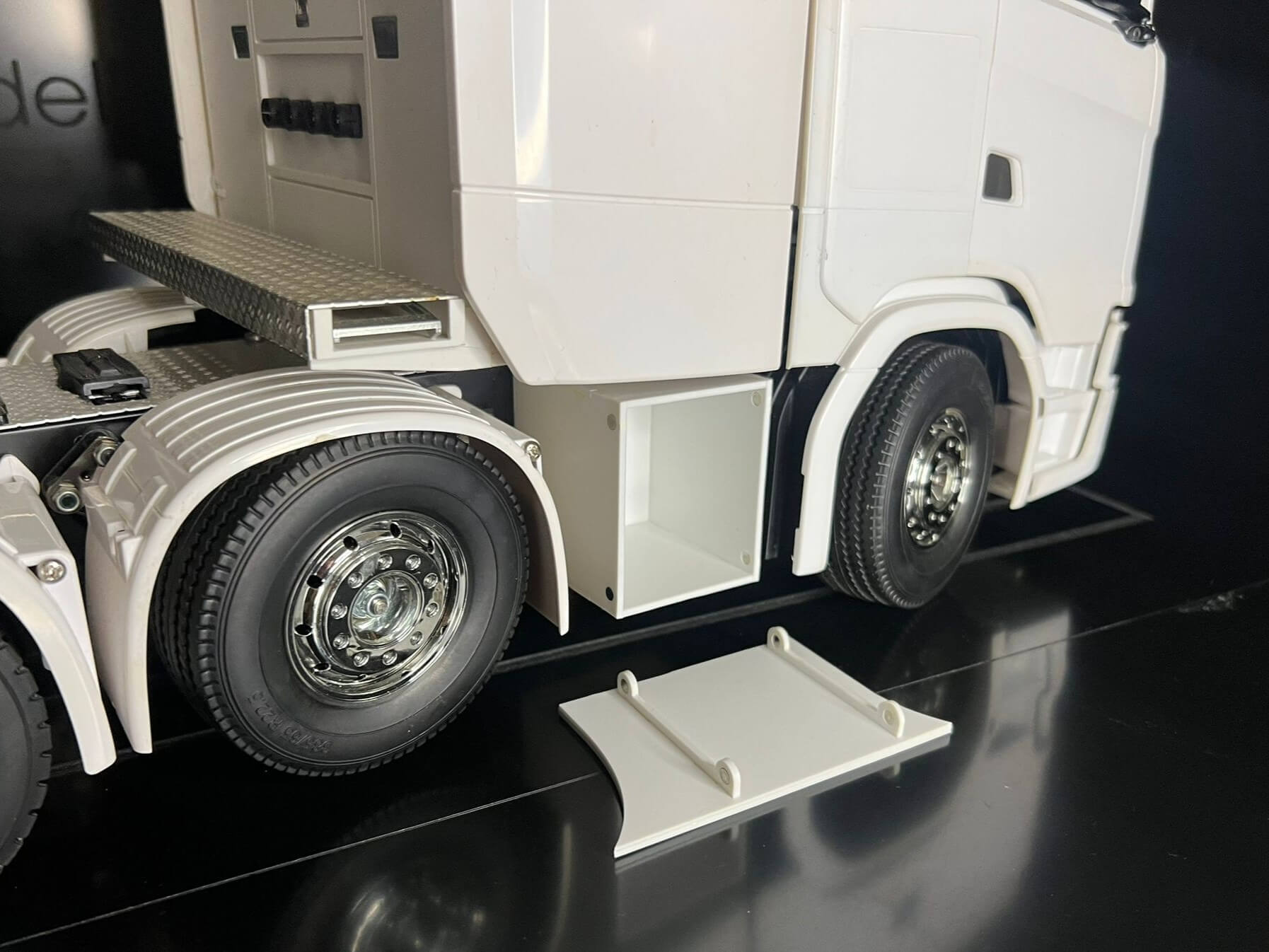 FineLine Dänische Kiste für Scania 770 SLT (Std. Servopos.) 