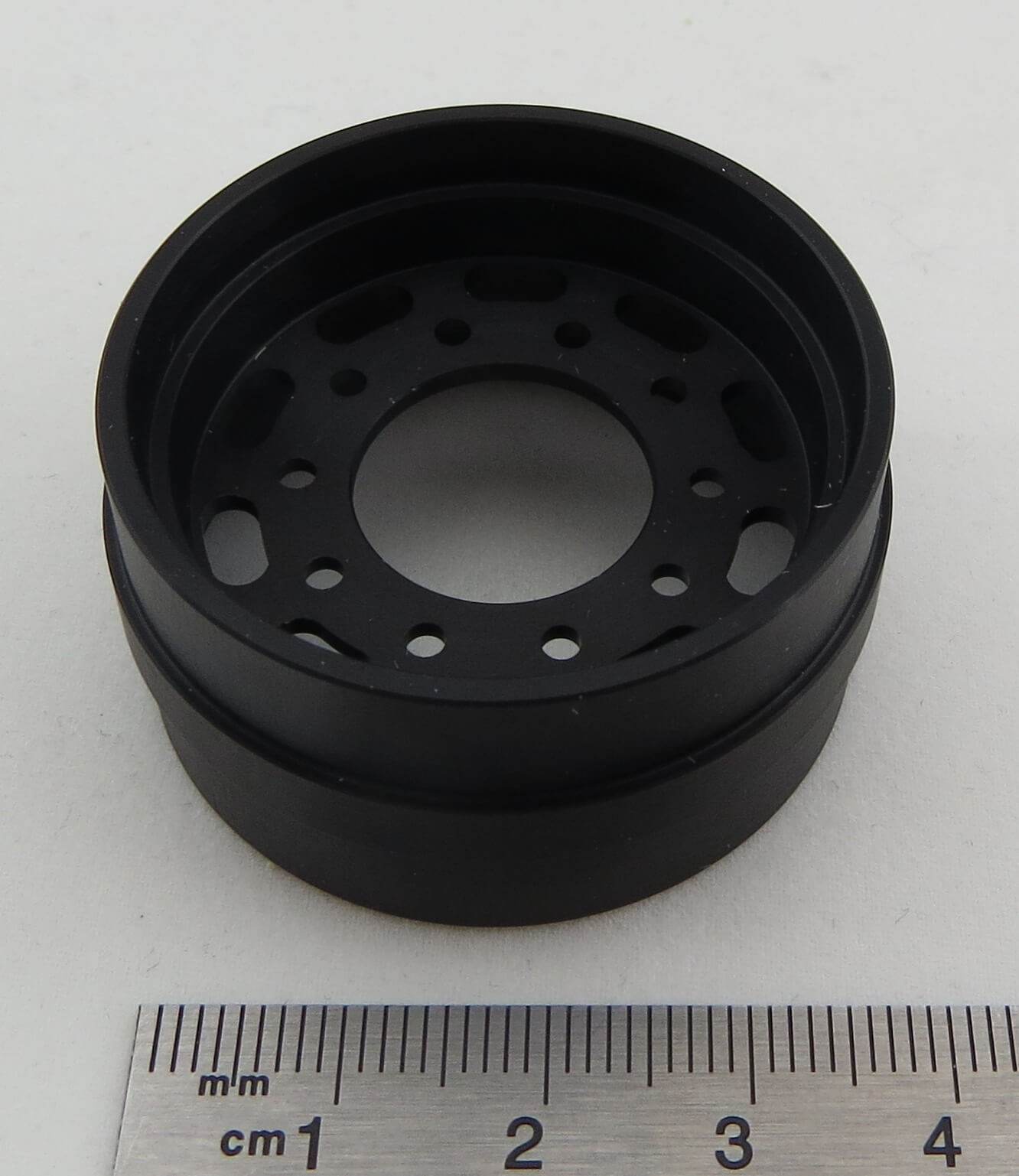 Long hole rim wide for trailer axle, black ELOX, 10 holes