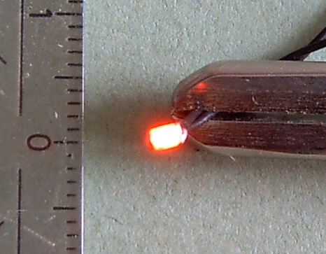 1x SMD-LED orange (SMD-Bauform 0805) mit  angelöteten