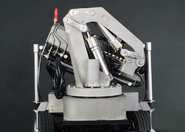 1:14 Ladekran v2 mit Abstützung Bausatz 1:14 Ladekran v2 mit Abstützung Bausatz