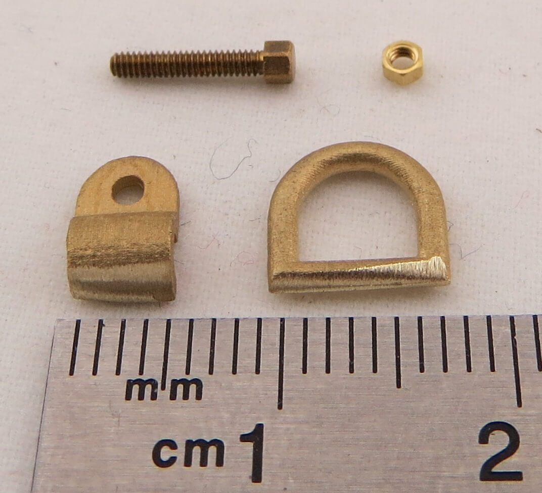 D-Ring mit Befestigungsmaterial, Messing-Feinguss. Fertig   