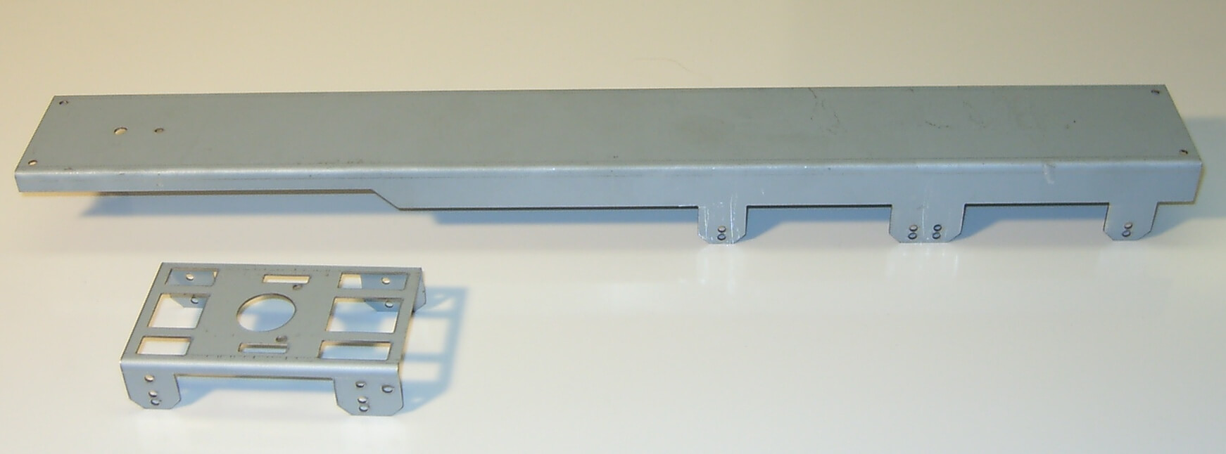 TMV-ramme for 3-akslede tilhengere. Ramme 490 mm lang, naturlig