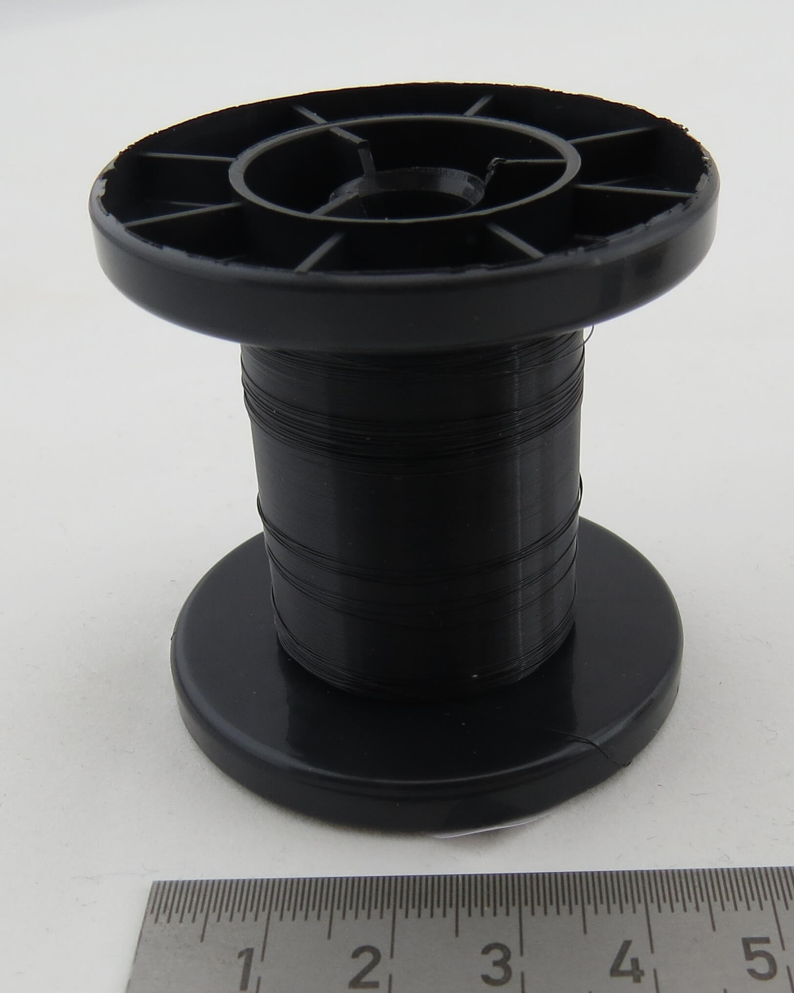 100m Kupferlackdraht, SCHWARZ,auf Spule. Kräftige Farbe 100m Kupferlackdraht, SCHWARZ,auf Spule. Kräftige Farbe